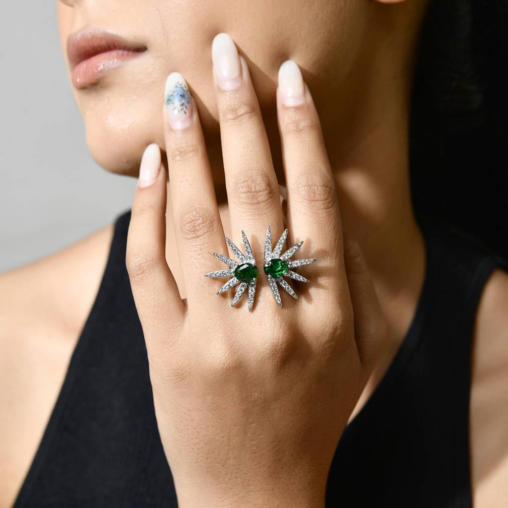 Fireworks Emerald Spark Ring : 8905124548303