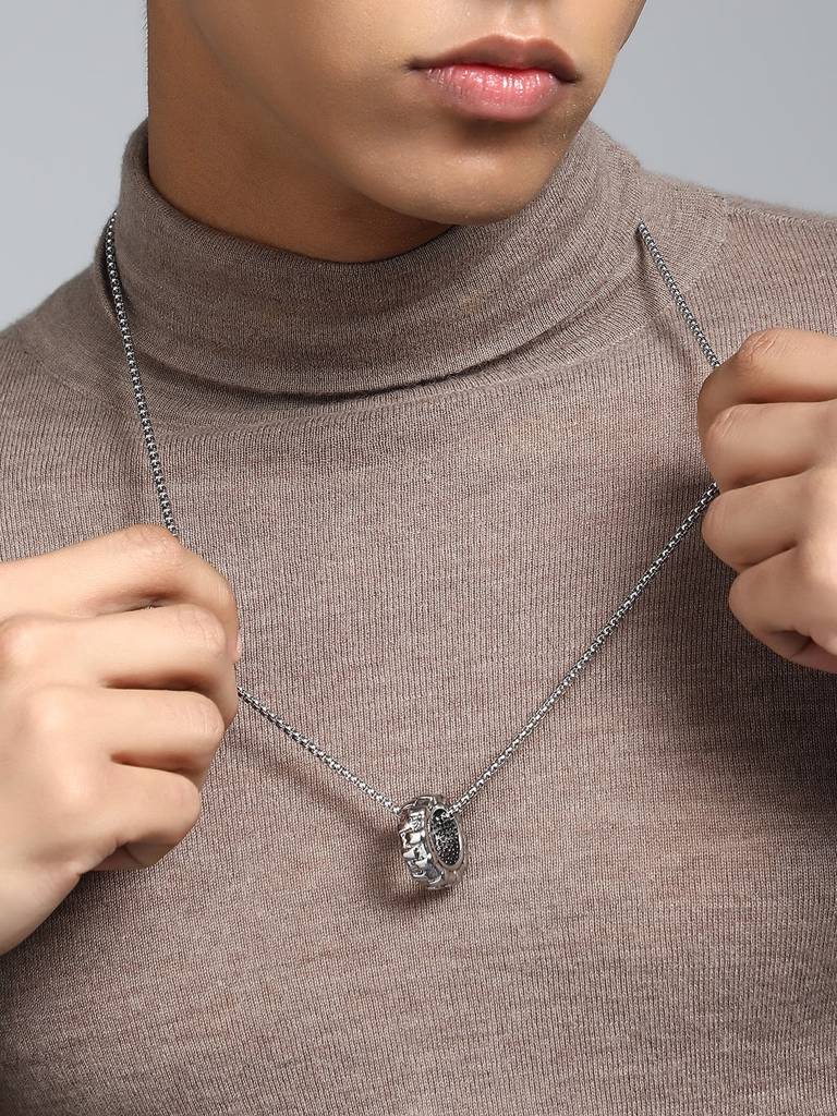 Men'S The Tire Pendant Necklace - Metallic Silver : FAPD1165