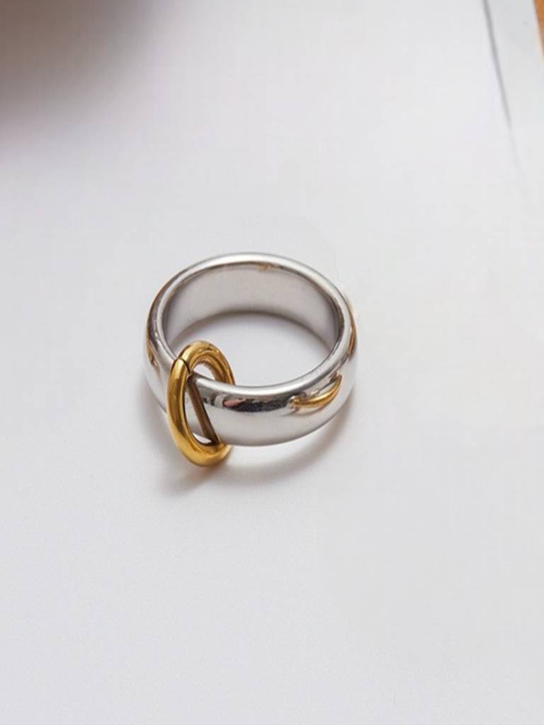 Mixed Metal Two Tone Statement Ring With Loop Anti-Tarnish Waterproof 18K Gold Plated For Women : AWX0925R7006GS8