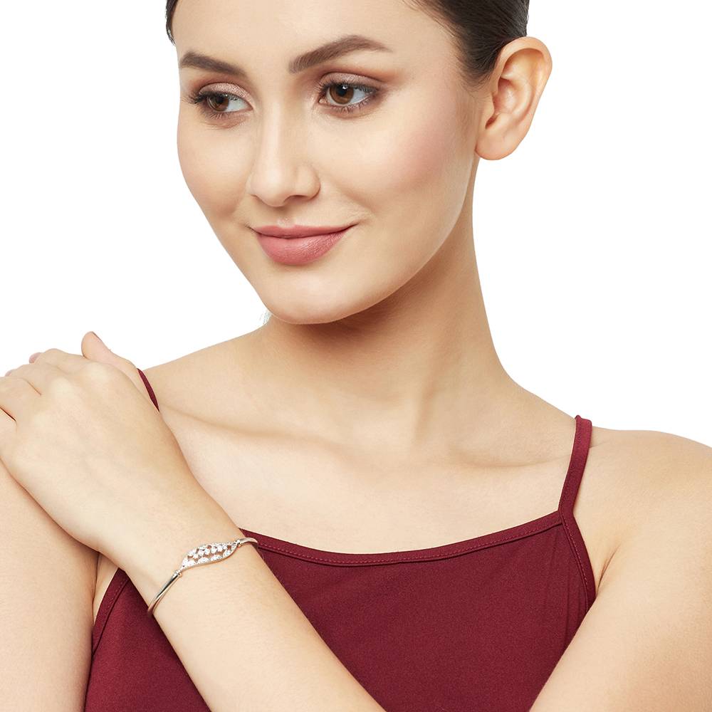 White Rhodium Elegance Bracelet : 8905124460810