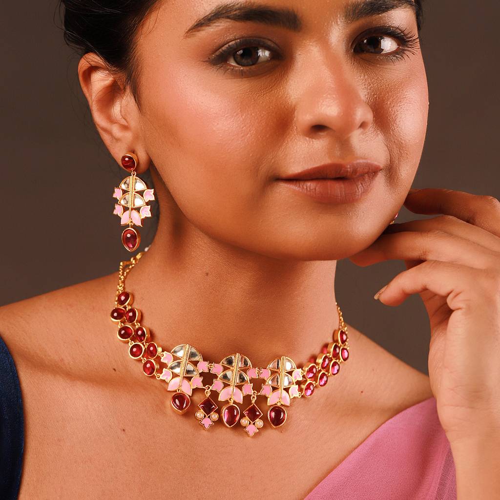 Forever More Lotus Radiance Necklace Set : 8905124497892