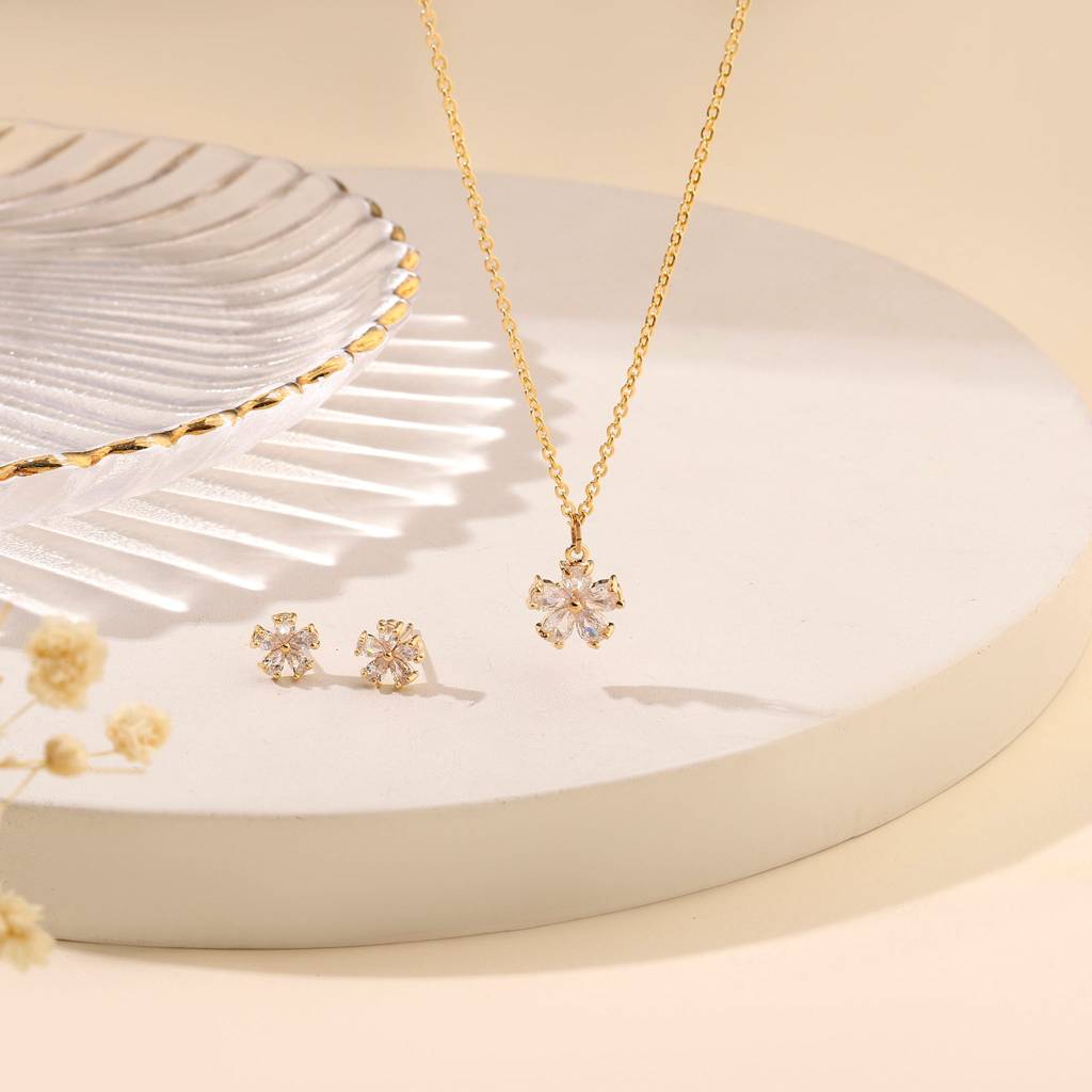 Flower Dream Necklace And Earrings Set : EN24182-G