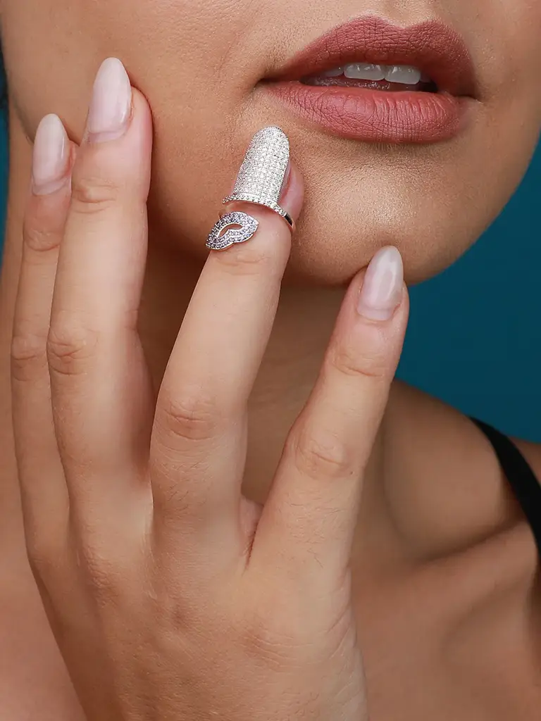 Nysa-Stylish Serenity Bands : SOHIRG9522