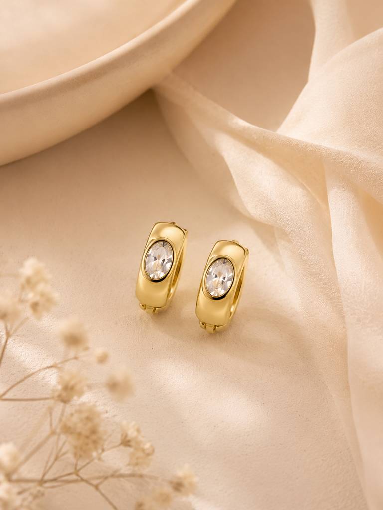 Oval Crystal Hoop Earrings In 18K Gold Plating : AN-VM-GO-0152-DE