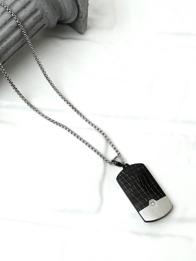 Men'S The Croc-Plate Pendant Necklace - Midnight Black:Metallic Silver : FANC1093