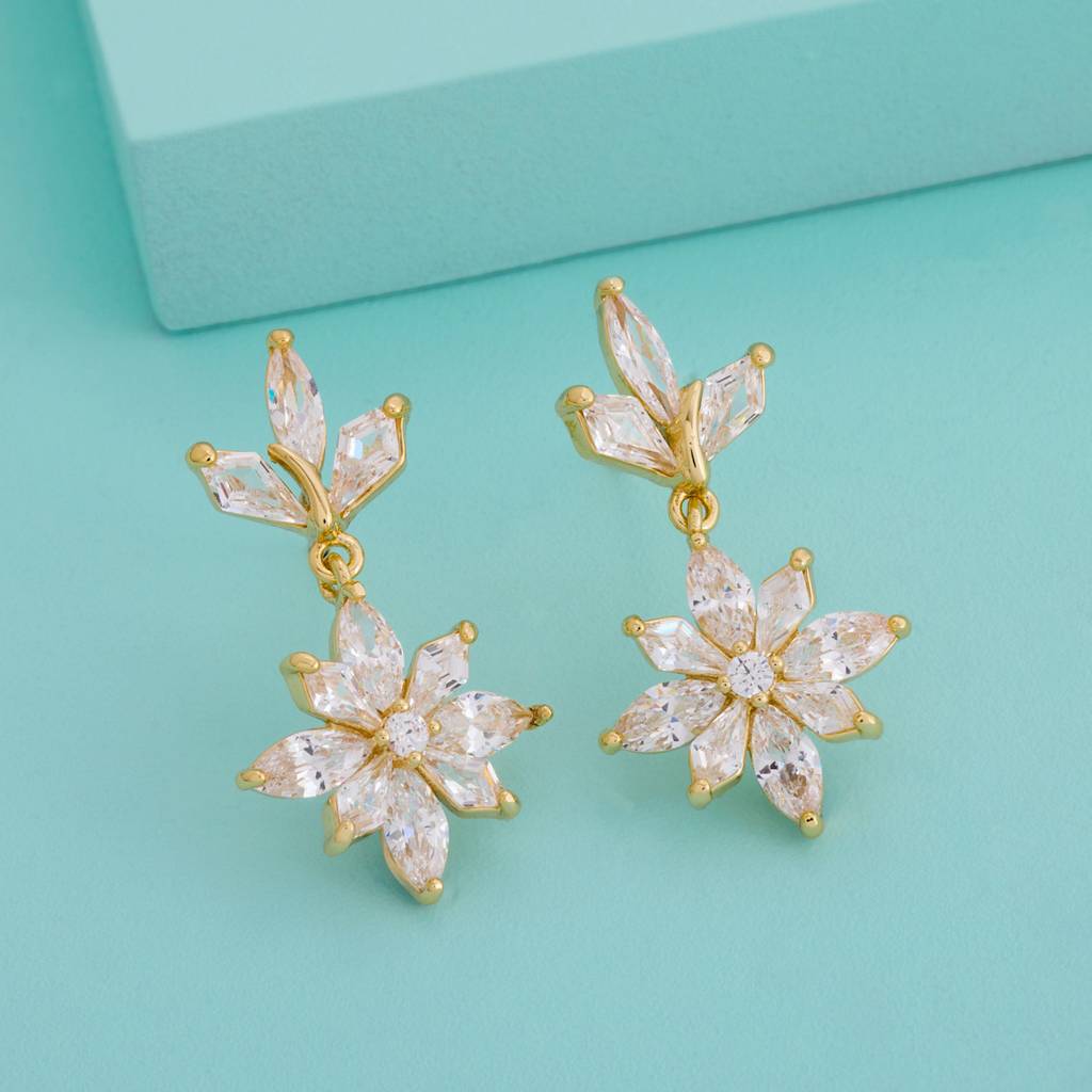 White Gold - Plated Casual Wear Trendy Zircon Earring - 460402 : 460402