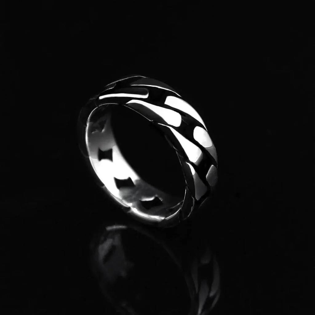 Silver Geometric Ring : MR1S0694-9