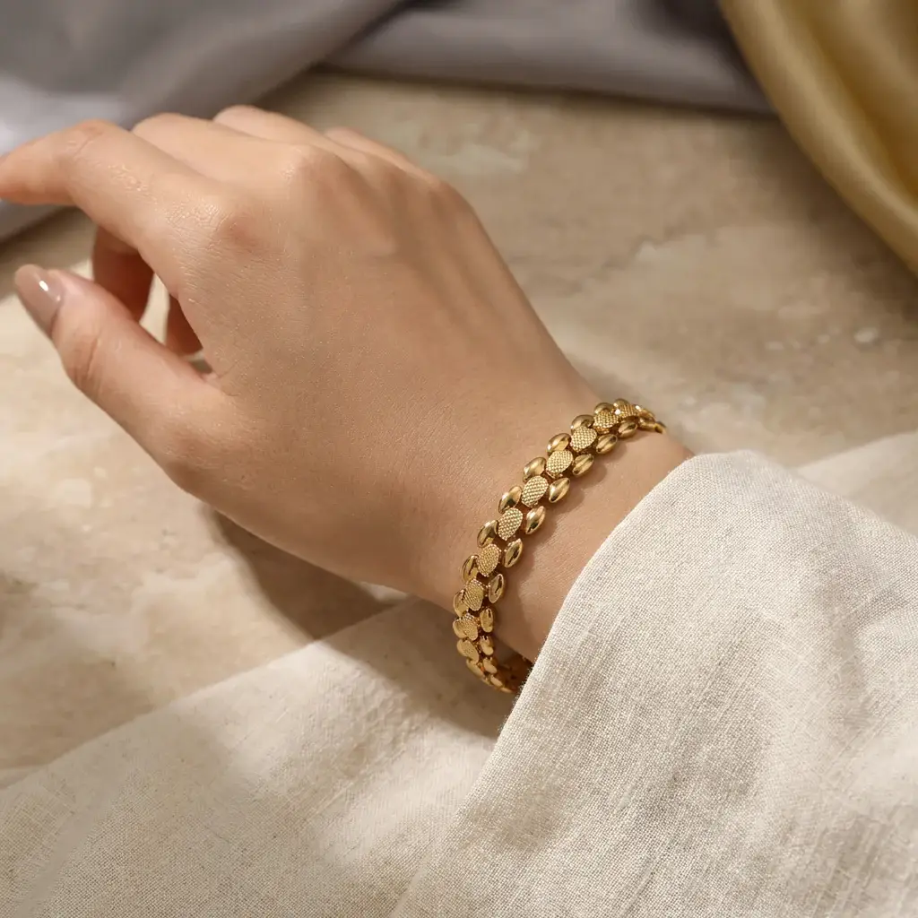 Cylindra Modern Coil Bracelet : PST074