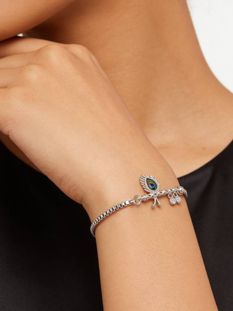Divine Flute Dangle Silver Bracelet : IMLB4008