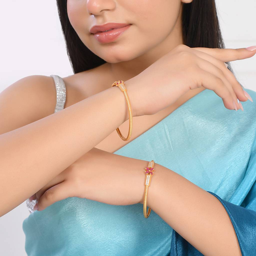 Sparkling Elegance Triangle Cut Red Cz Floral Bracelets : 8905124523256