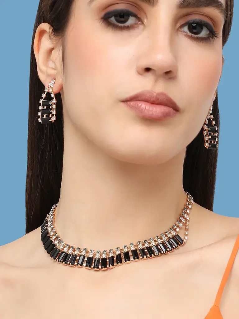 Ronda-Silver Plated Designer Stone Casual Necklace For Women : SOHNCK4715
