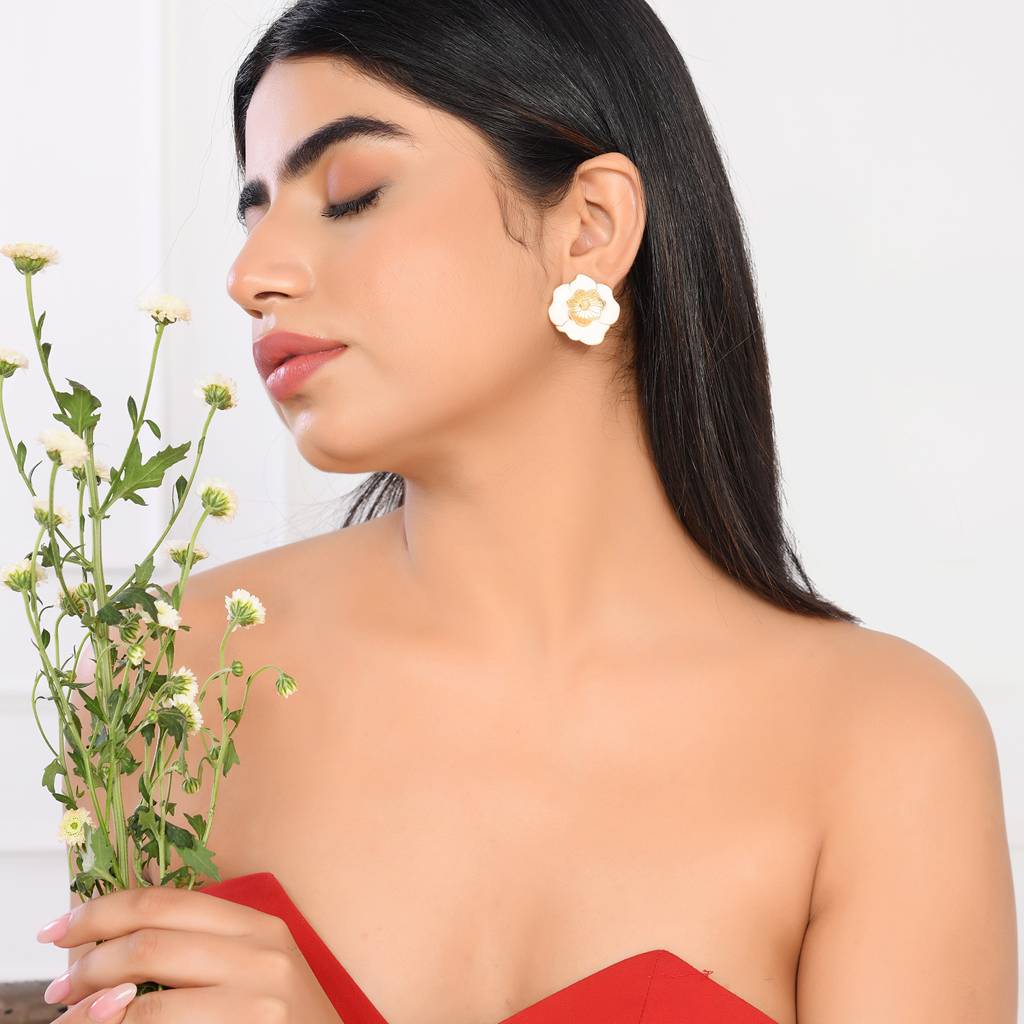 Flower Fantasy White Popi Flower Ear Studs : 8905124532227