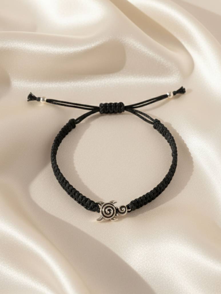 Sterling Silver Sea Turtle Macrame Bracelet : SILMENBR033