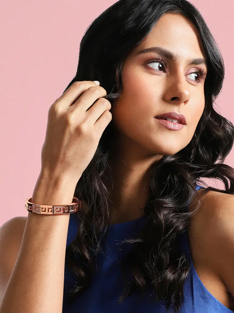 Genevieve-Sohi Gold-Plated Bangle-Style Bracelet : SOHIBR8104