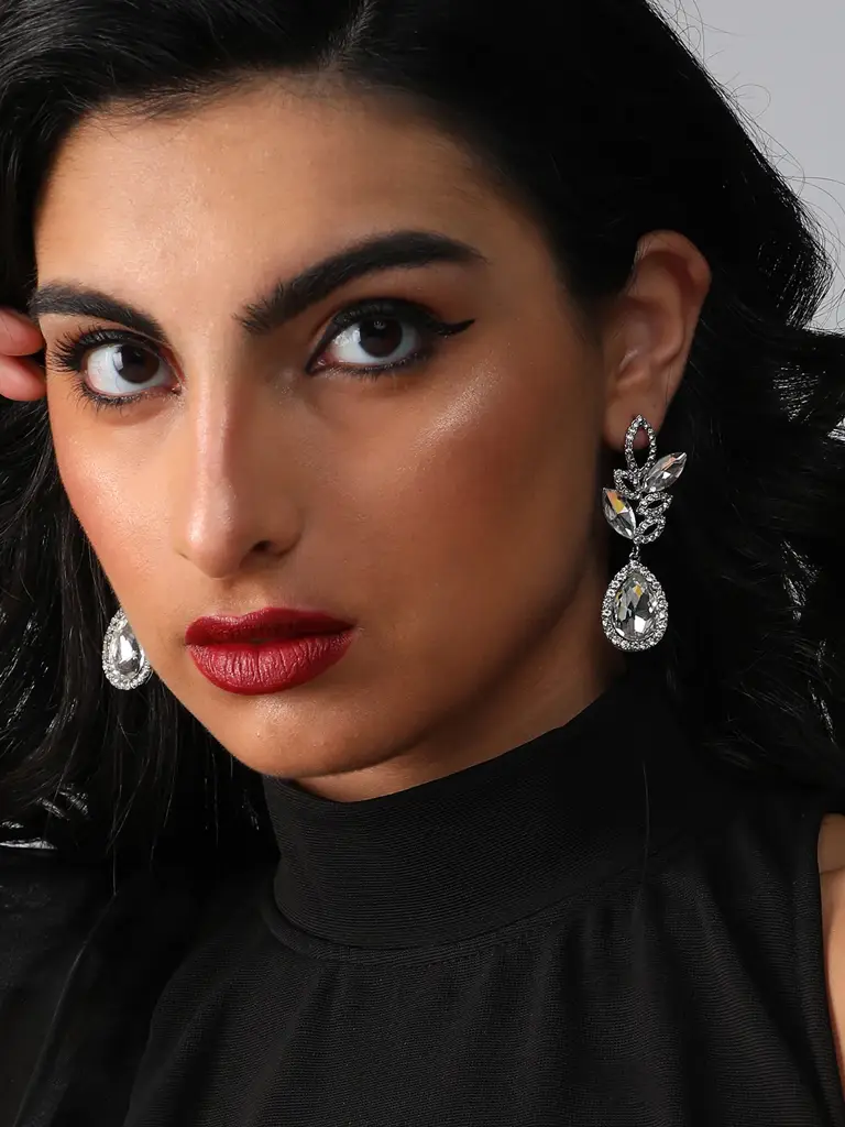 Guadalupe Designer Stone Party Drop Earring For Women : SOHEAR3333