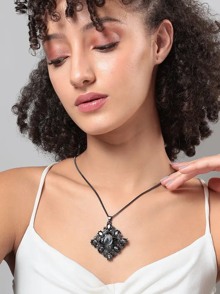 Shilpita-Women'S Enchanted Eden Pendant Necklace : SOHINC8747