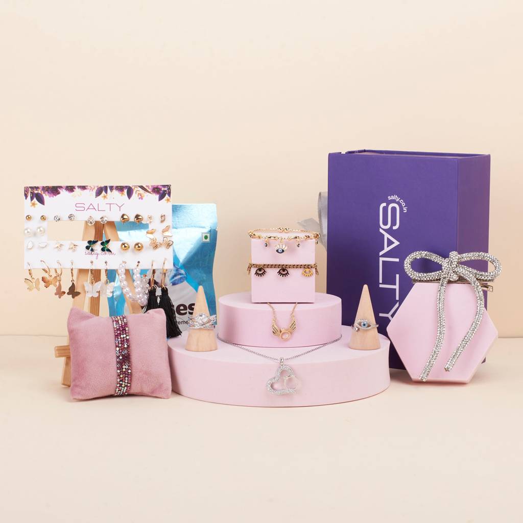 Lilac Love Gift Hamper For Her : VALBOX-12