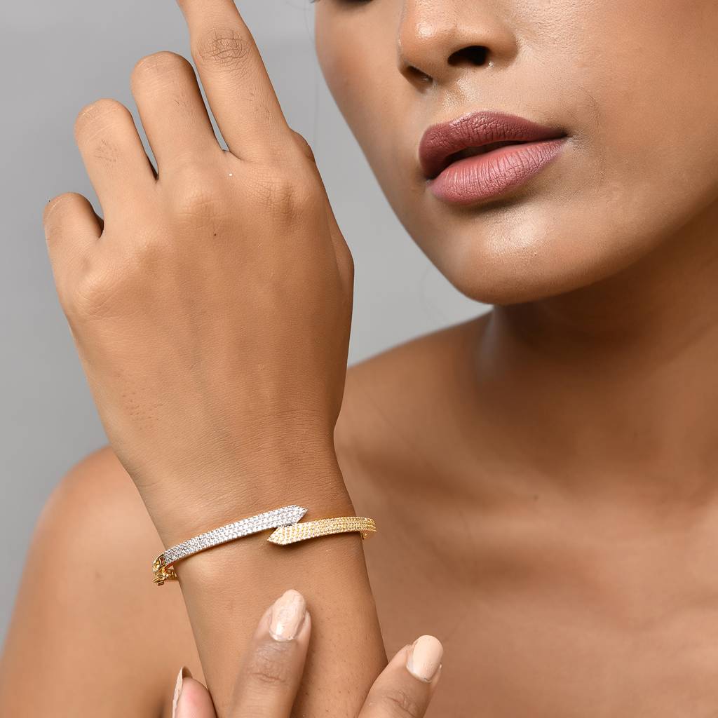 Dazzling Dual Tone American Diamond Bracelet : 8905124539684