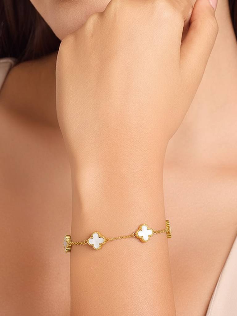18K Gold Plated Golden Clover Bracelet Stainless Steel Waterproof & Anti-Tarnish : B61SJSS0G