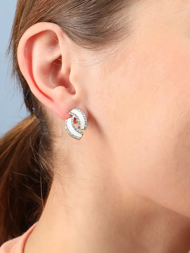 Alondra-Silver Plated Designer Stone Party Drop Earring For Women : SOHEAR3107