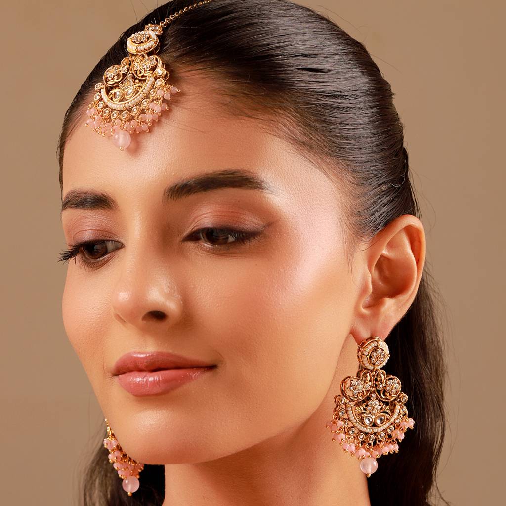 Pearl Elegance Light Pink Cz Yellow Gold-Plated Dangler & Maangtika Set : 8905124582369
