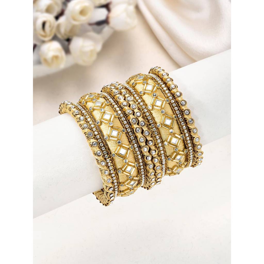 Traditional Chuda Bangle Set For Women : PF51B103LCTW