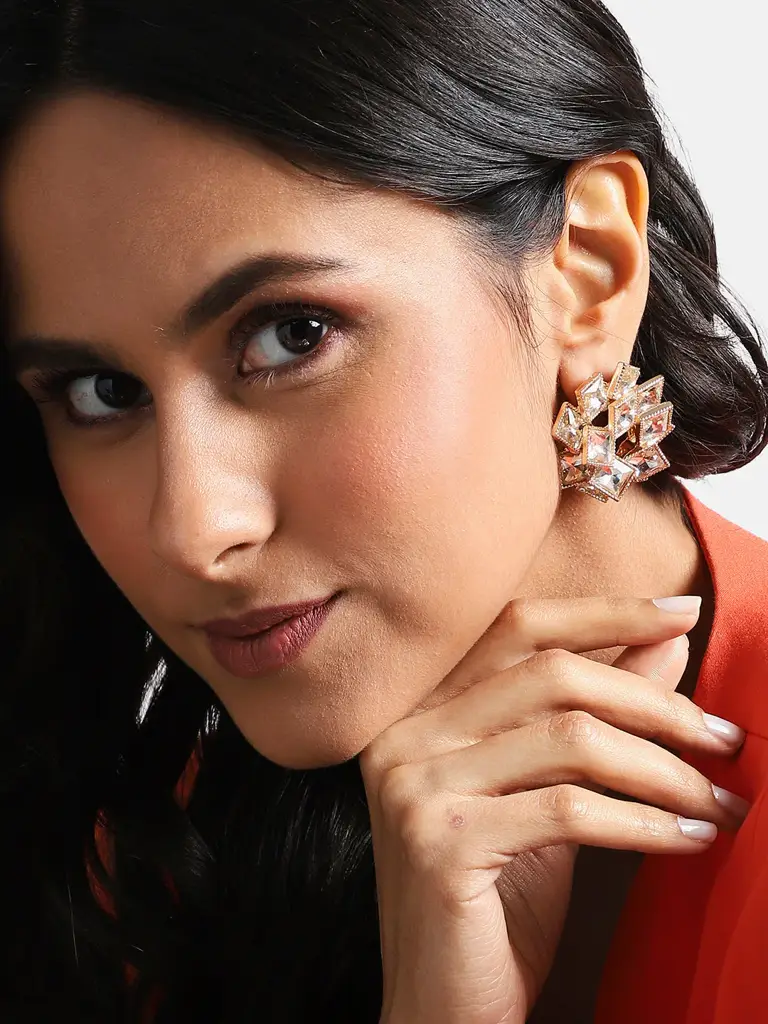 Clementine-Sohi Gold-Plated Contemporary Studs Earrings : SOHIER8002