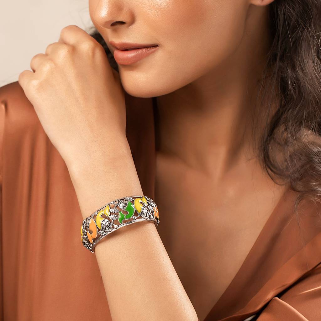 Madhubani Matsya Mandala Oxidised Enamel Cuff Bangle : 8905124560992