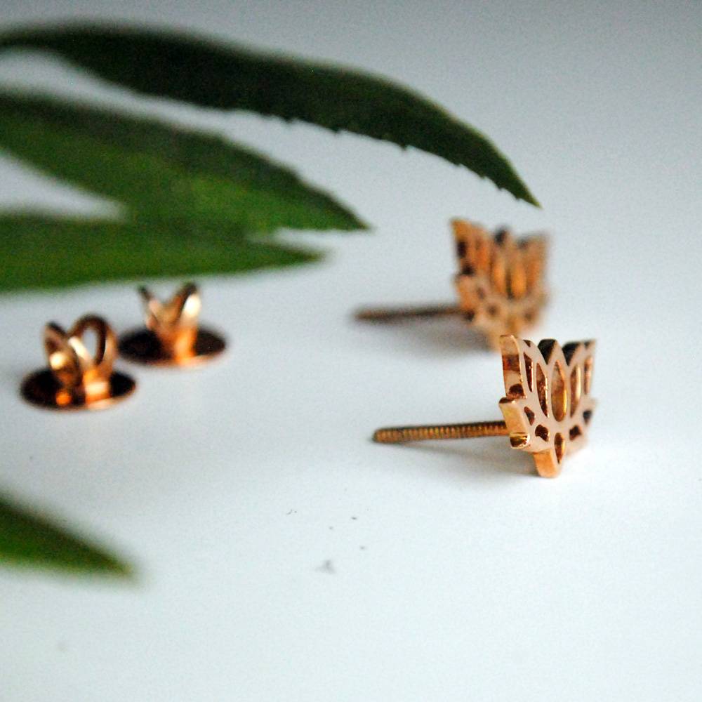Everyday Lotus Studs In 14K Rose Gold : T132-14R-S-P