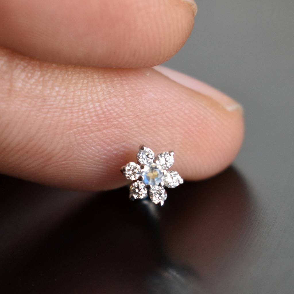 Floral Diamond And Moonstone Nose Stud In 14K White Gold : Np566-14W-E