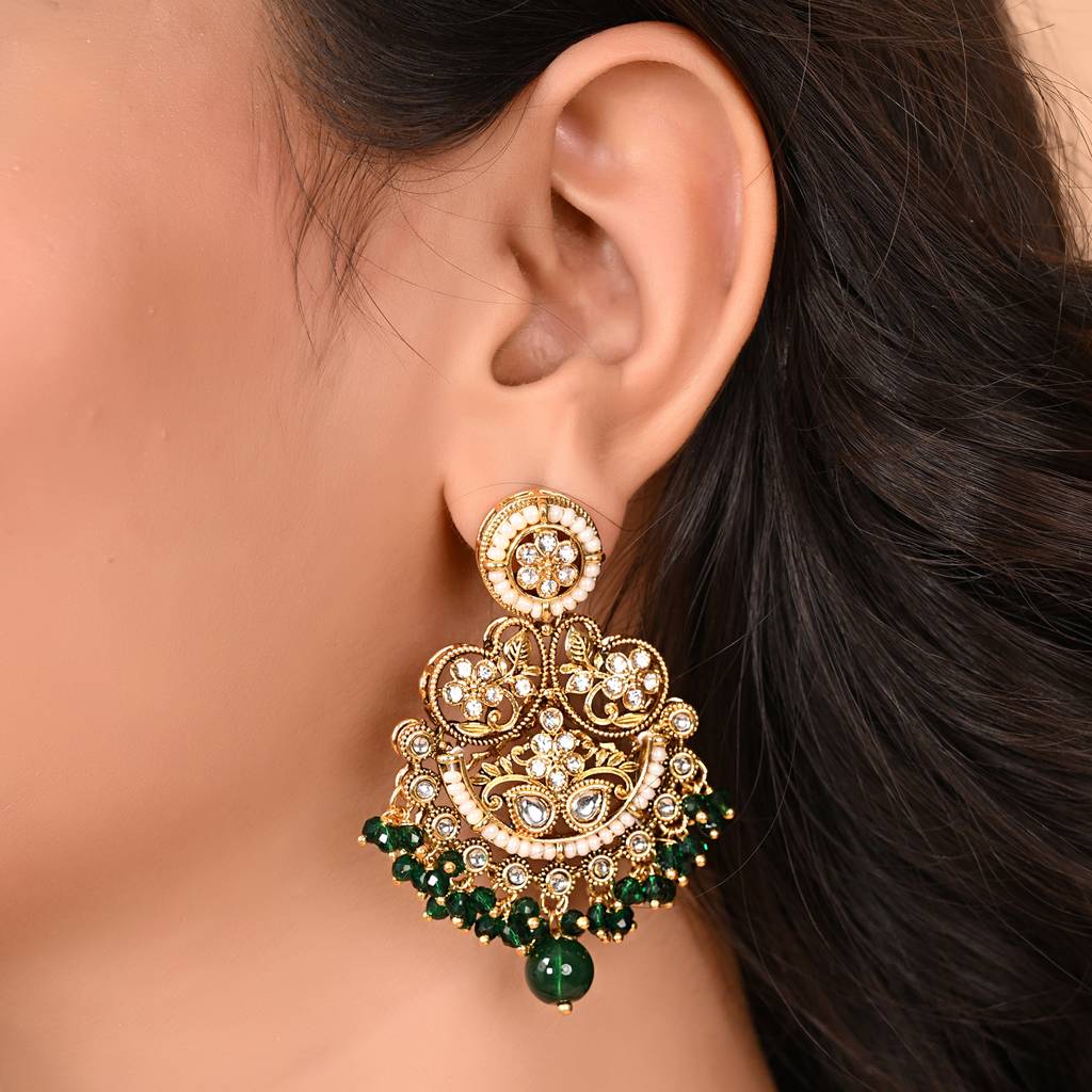 Kundan Opulance Green Cz-Pearl Yellow Gold-Plated Short Necklace Set : 8905124585315