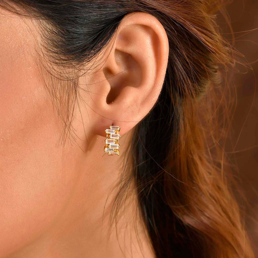 Sparkling Essentials Mirra Hoop Stud Earrings : 8905124547498