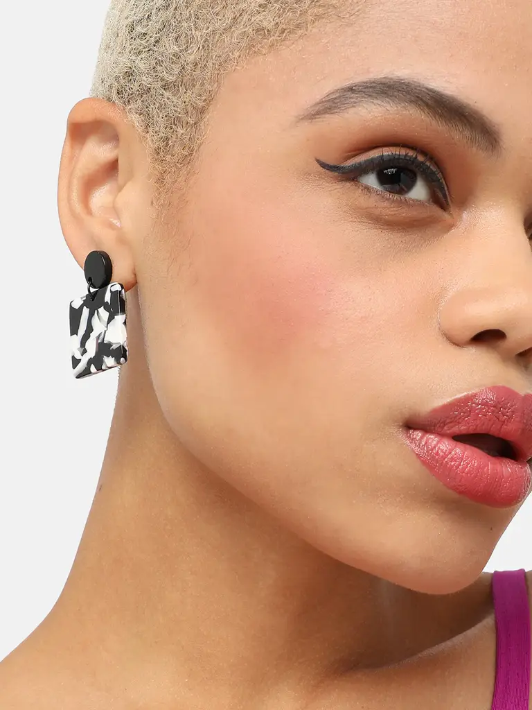 Malandra-Silver Plated Party Designer Drop Earring For Women : SOHEAR6710