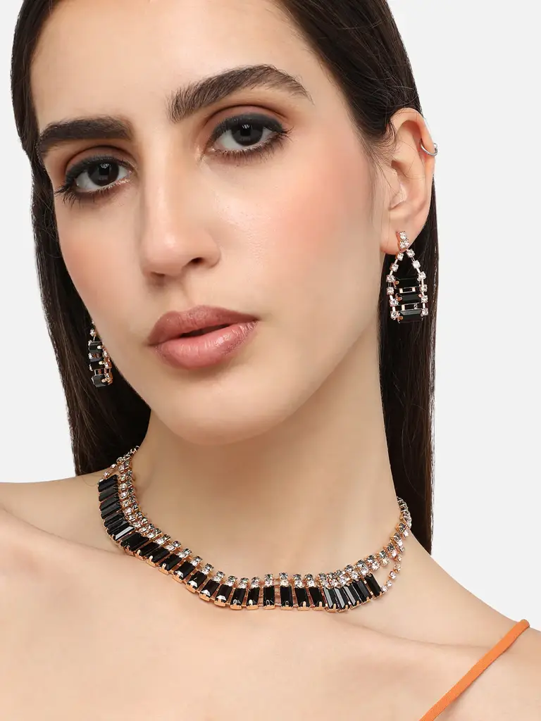 Ronda-Silver Plated Designer Stone Casual Necklace For Women : SOHNCK4715