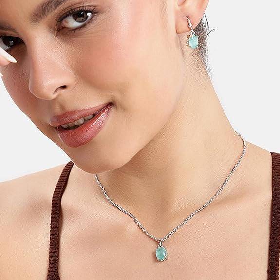 Sleek Ad Oval Pendant Set In Rhodium– Office & Daily Wear : AD-859-IRMGPDER