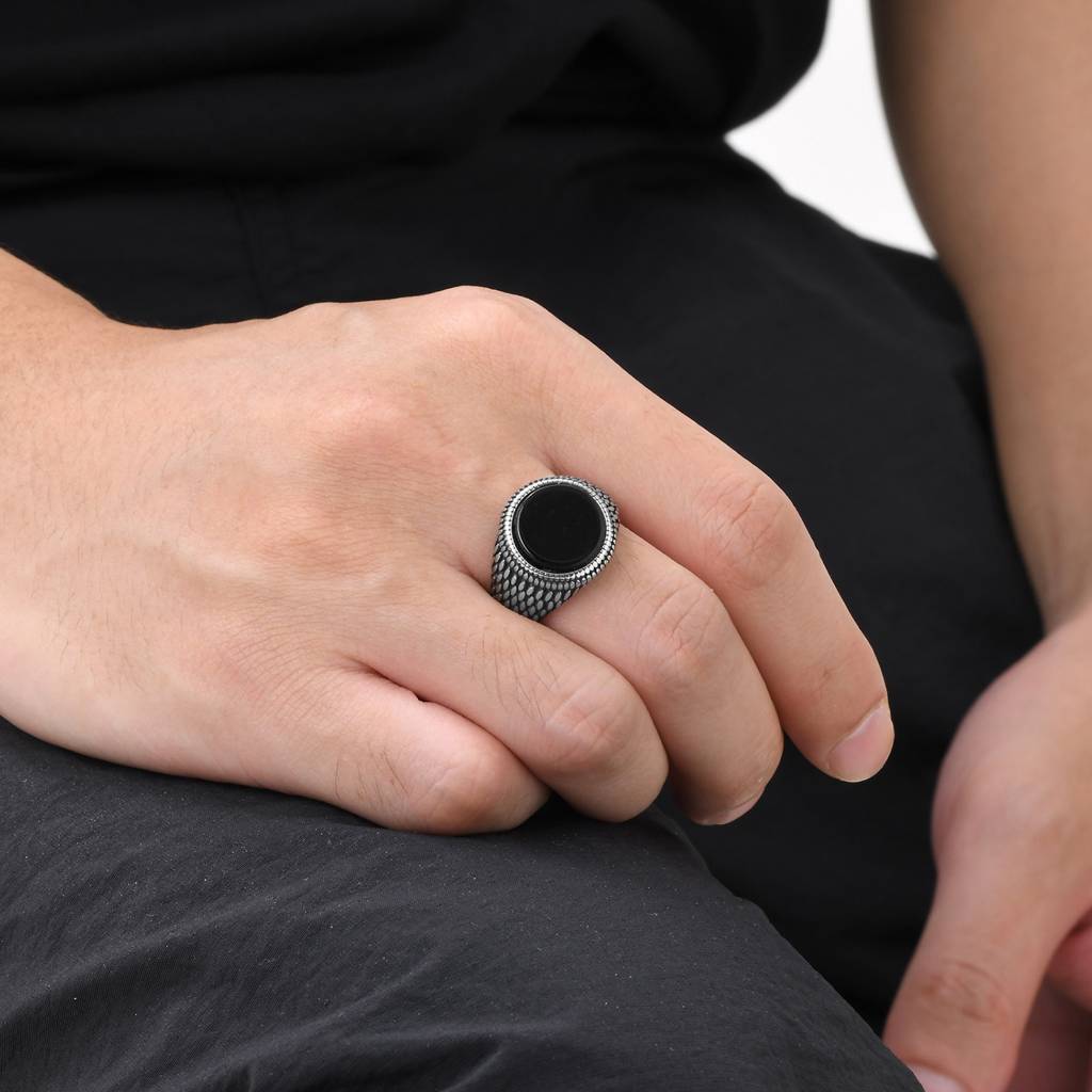 Peora Silver Plated Stainless Steel Black Stone Studded Fancy Signet Ring For Men & Boys (Us 10) : PX9R90-10