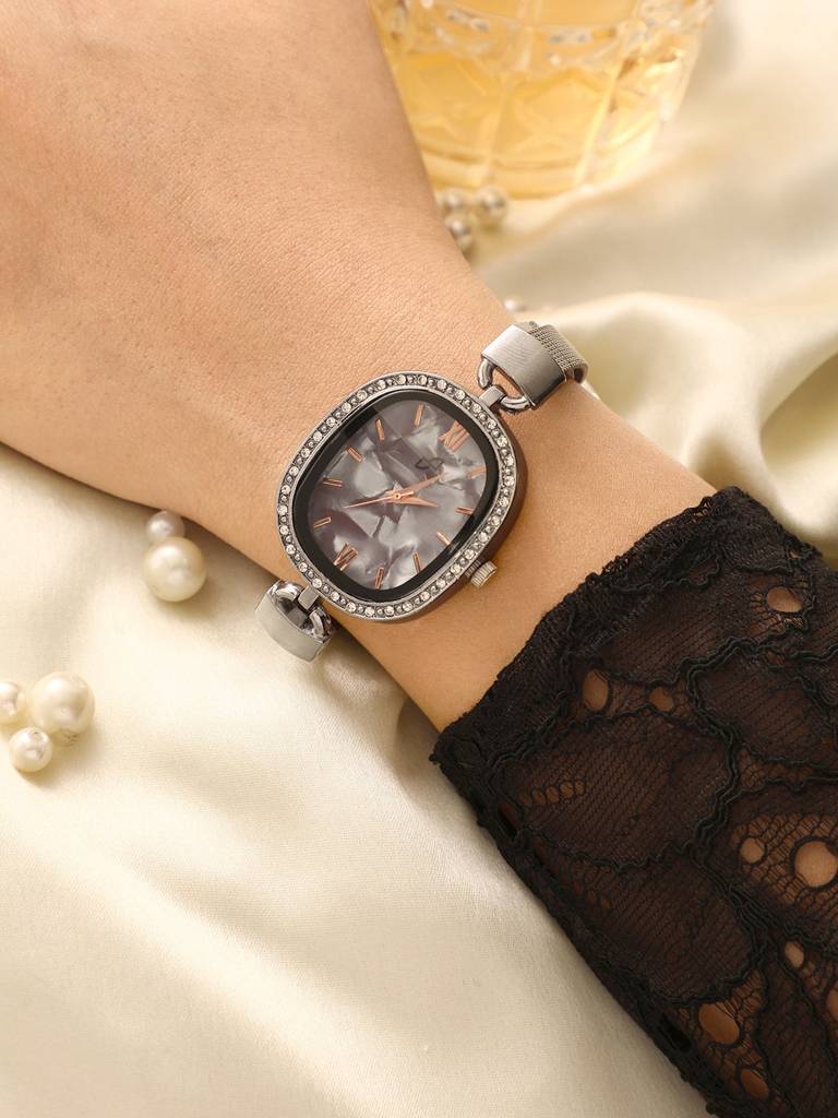 The Textured Square Watch : HSWC1182