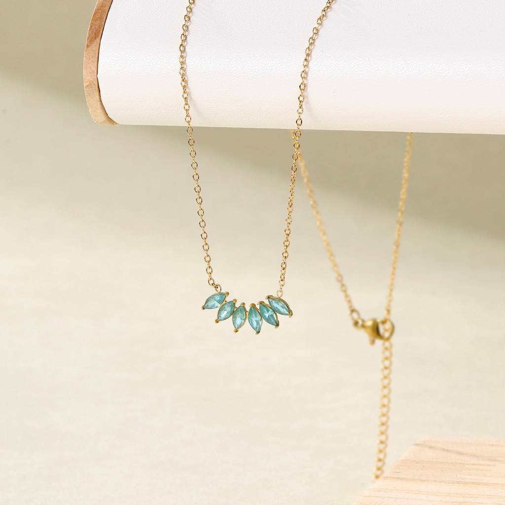 Peony Kiss Necklace : NS14474-G-LBLU