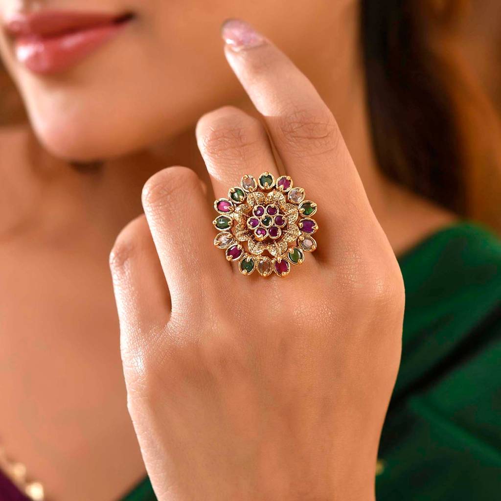 Gold Opulence Kumudini Temple Ring : 8905124543148