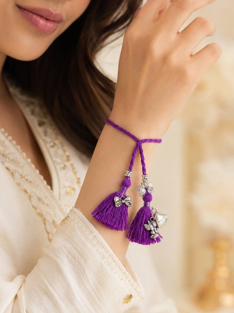 Twin Hearts Bhaiya Bhabhi Rakhi Set : YI24A1000A