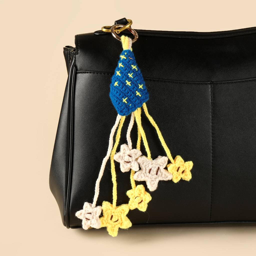 Winter Starrynight Bag Charm : C-BG-0084-BU-YL