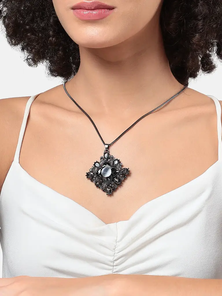 Shilpita-Women'S Enchanted Eden Pendant Necklace : SOHINC8747