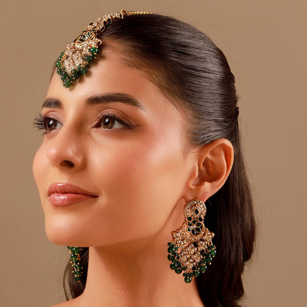 Kundan Opulance Pearl-Beaded Yellow Gold-Plated Chand Bali Set : 8905124582352