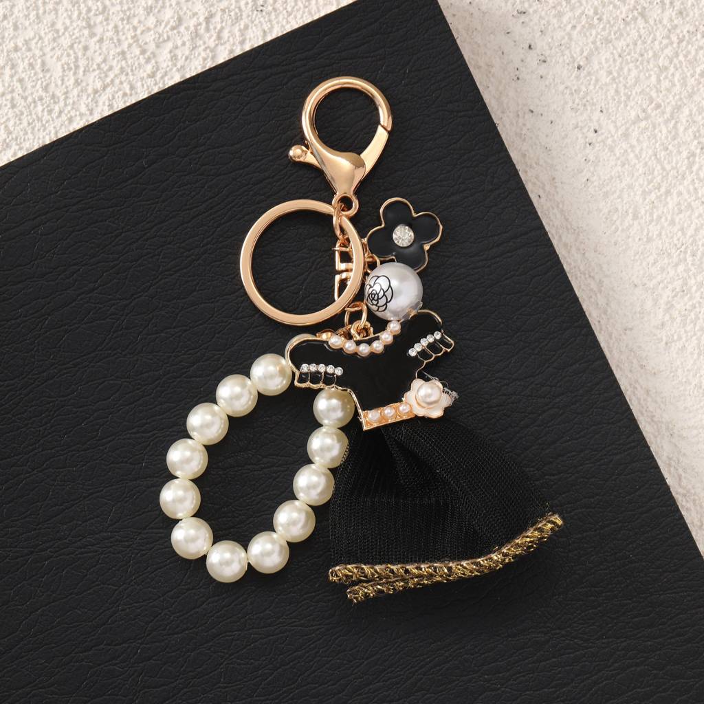 Pearls And Flowers Bag And Purse Charm : C-BG-0070-G-BK