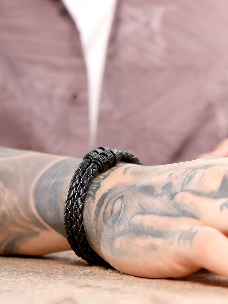 Men'S The Barrel-Braid Leather Bracelet - Onyx Black : FABR1328