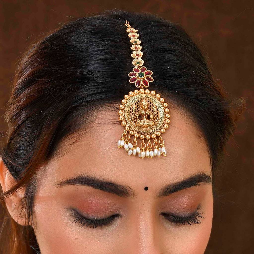 Gold Opulence Bhavani Temple Maang Tika : 8905124543216