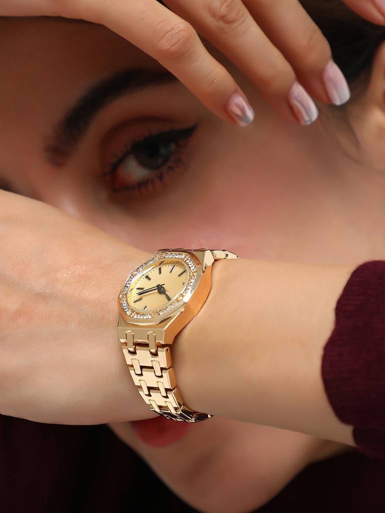 The Aetheria Cushion Watch : HSWC1315