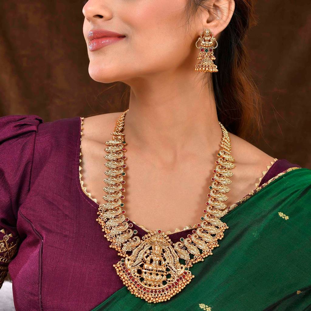 Gold Opulence Sowbhagya Temple Necklace Set : 8905124543018