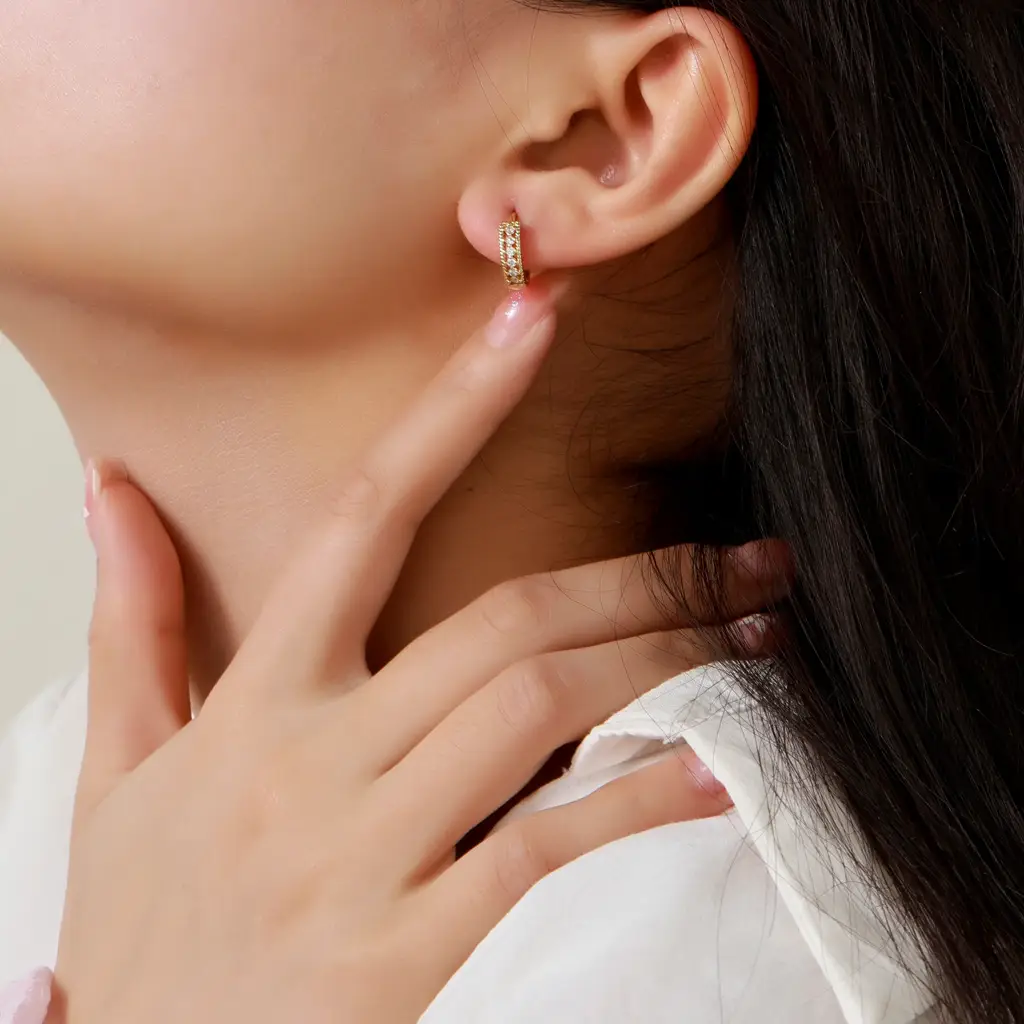 Shining Line Of Stones Earring : ES14569-G