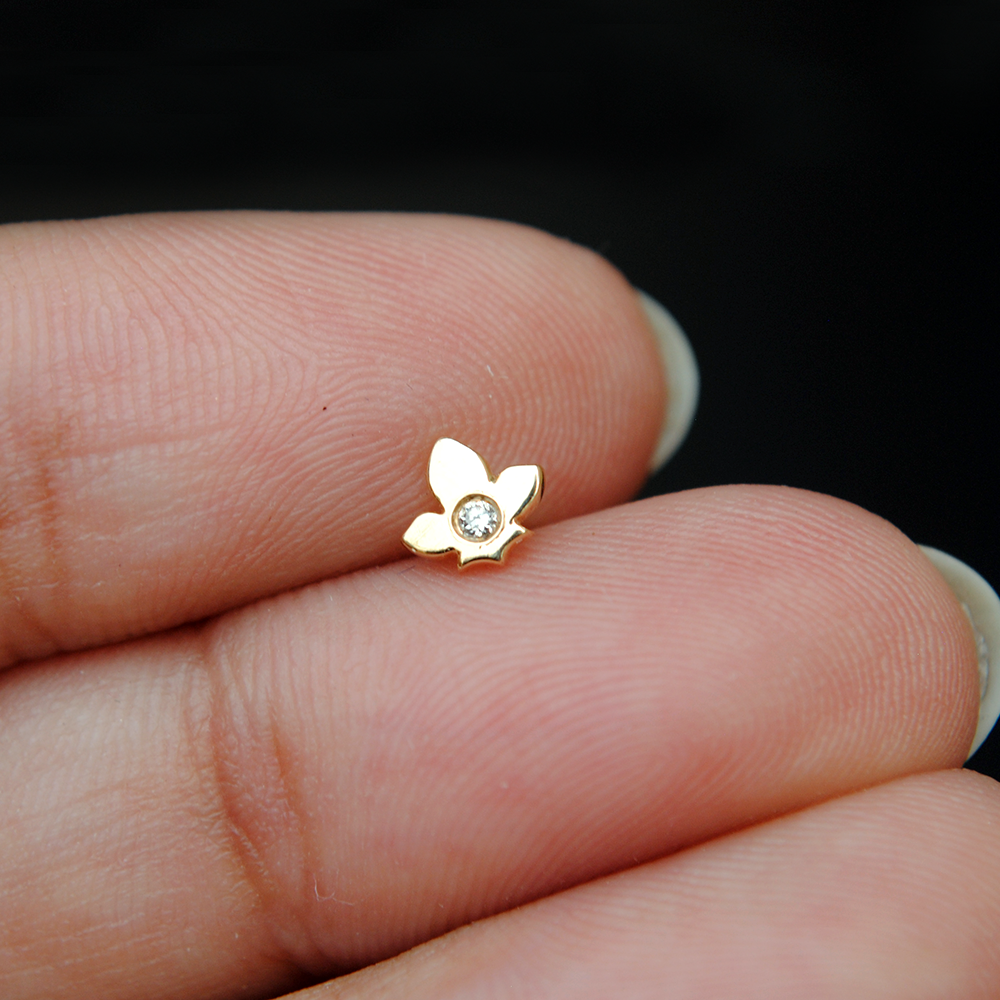 Natural Diamond Maple Leaf Nose Stud In 14K Yellow Gold : NP179-14Y-E-S
